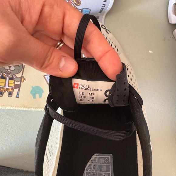 On Cloud Running Men’s Cloudboom Size 7 - Picture 7 of 7